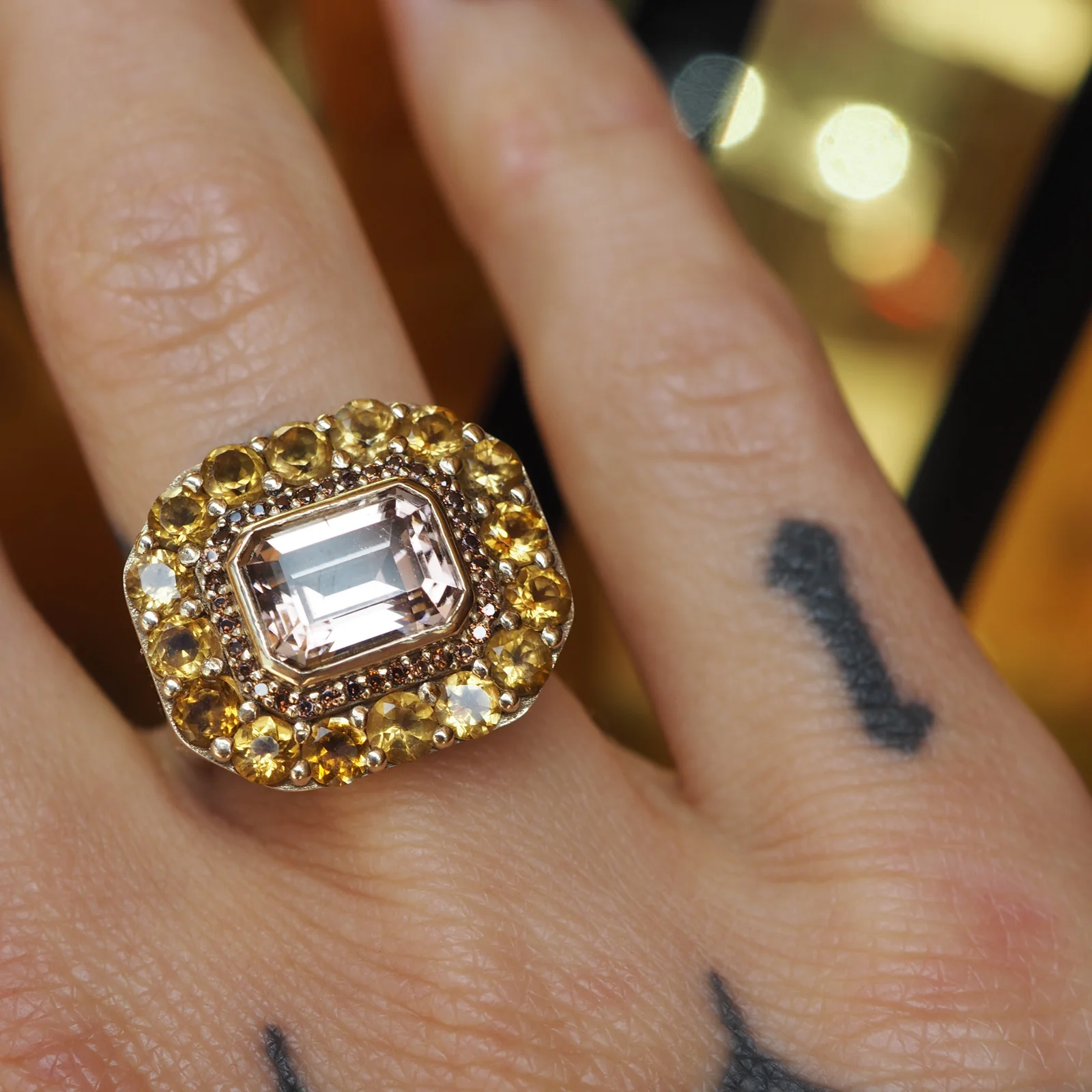 10 years of REO Anniversay Ring - Image 4