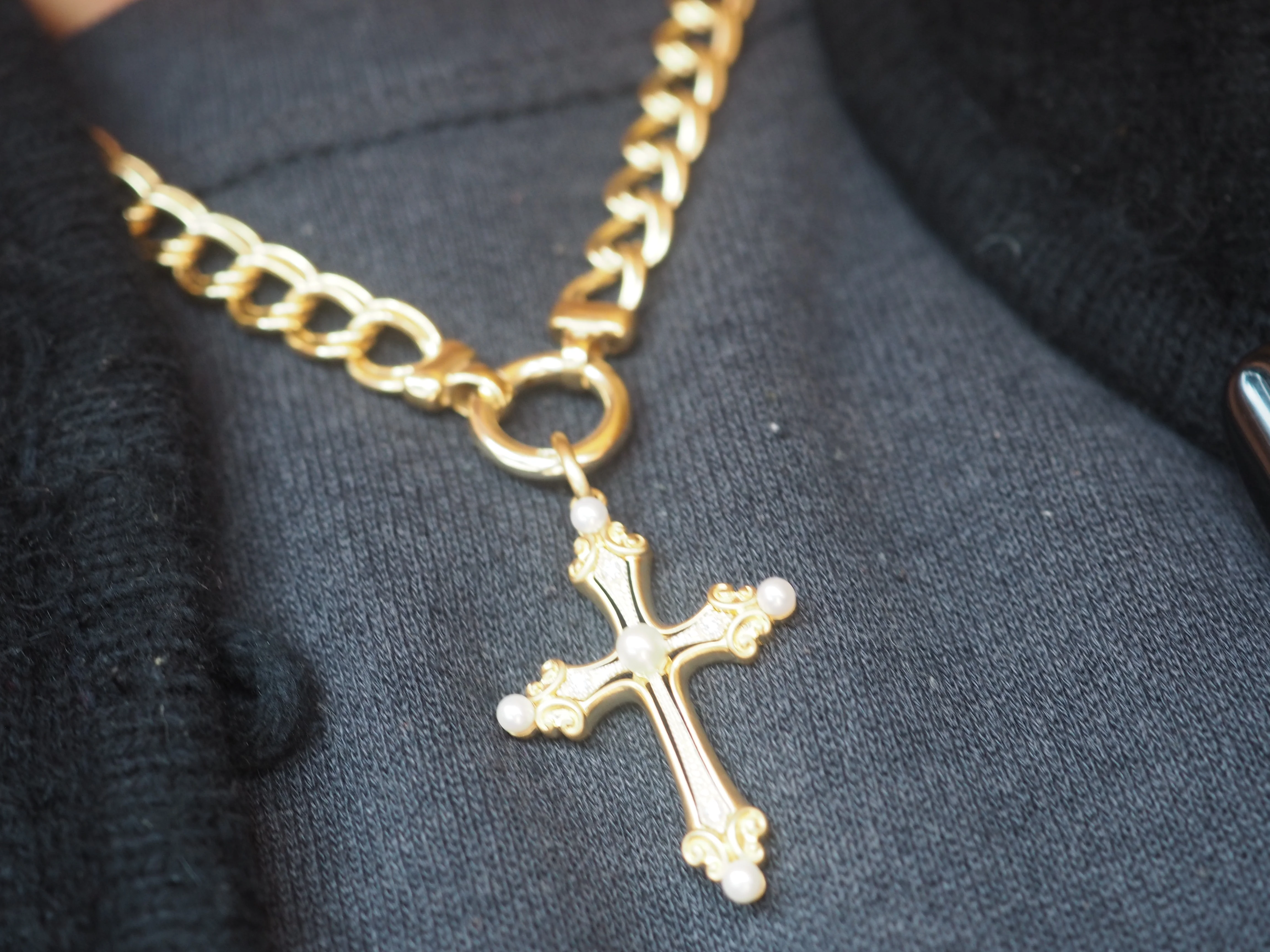 Dolce Dolce Dolce Cross Chain Necklace - Image 3
