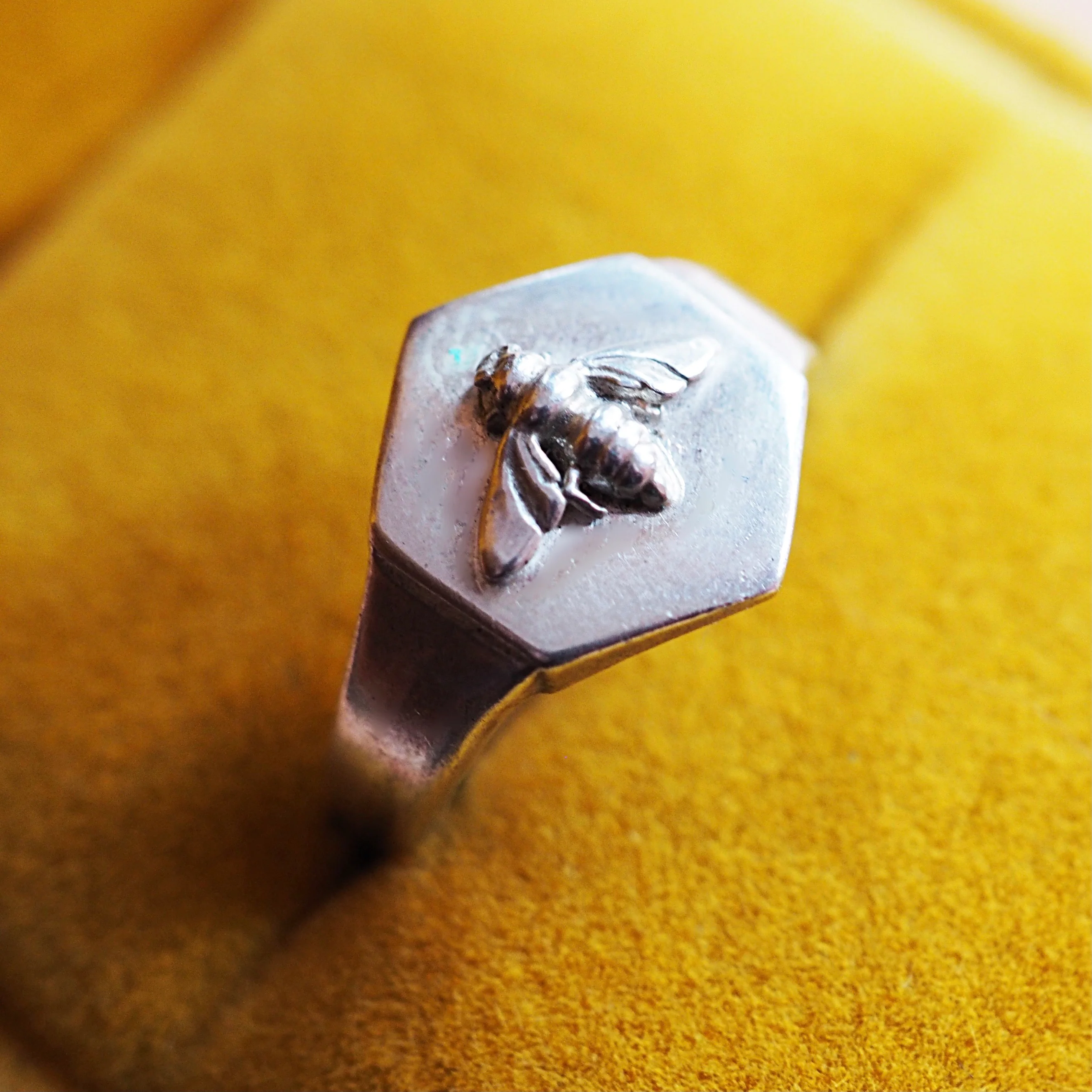 Hexagon Raised Bee Signet - Image 3