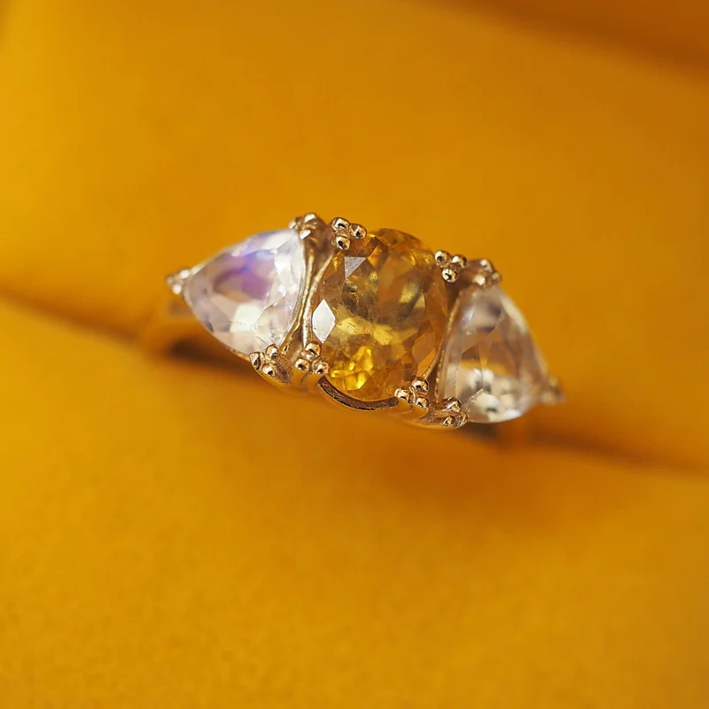 Honey Sapphire & Moonstone Ring