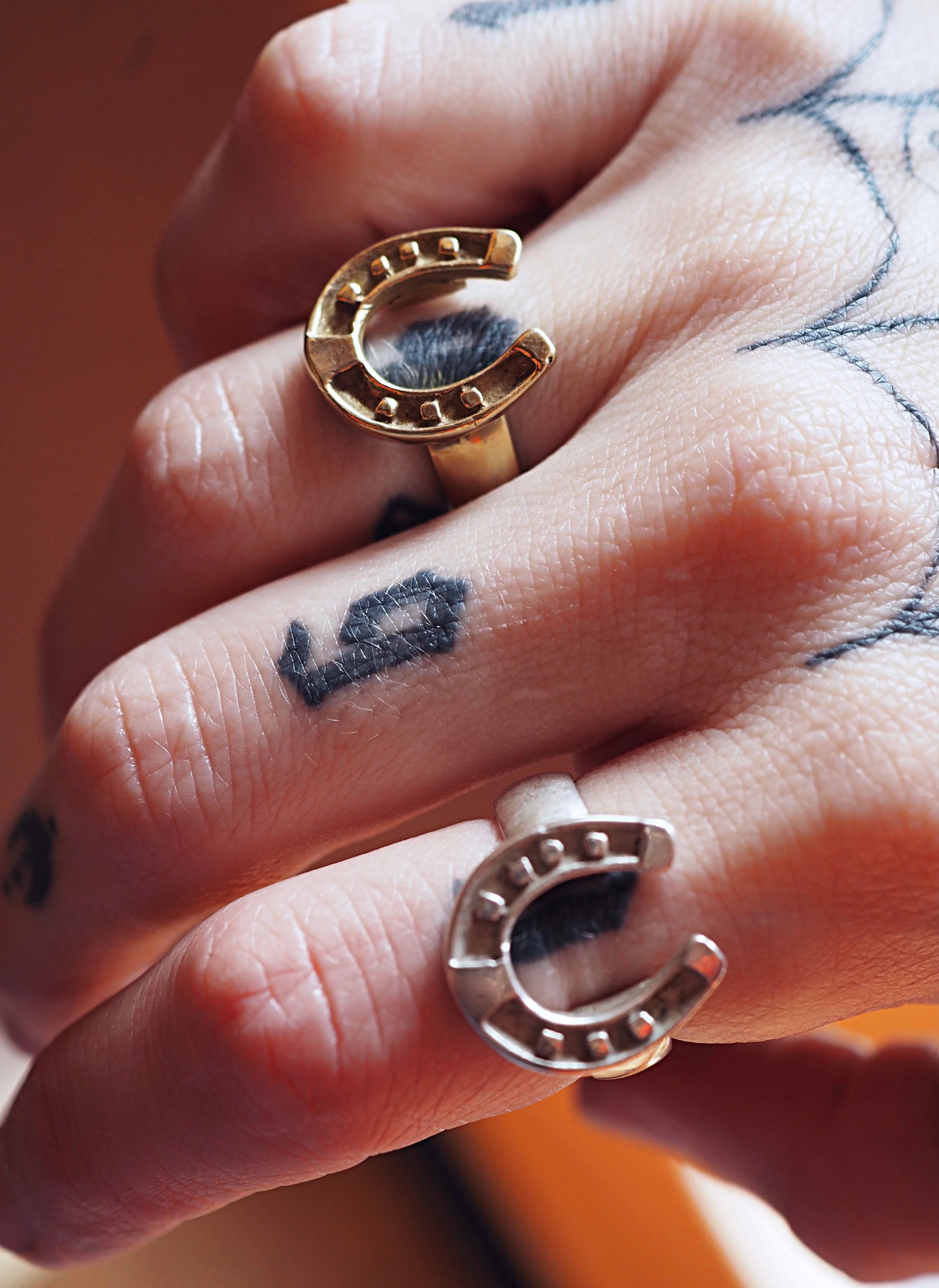 Horse Shoe Ring - Image 3