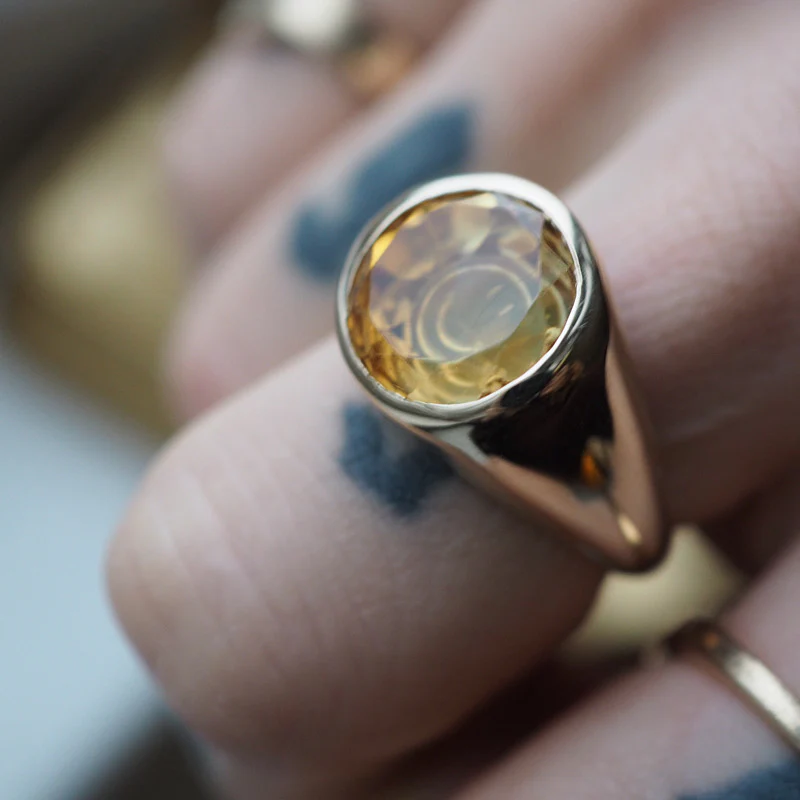 Intaglio Smiley Citrine Ring - Image 3