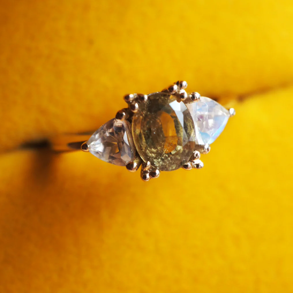 Yellow Sapphire & Moonstone Ring - Image 2