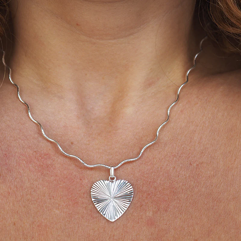Omega Wave Necklace - Image 2