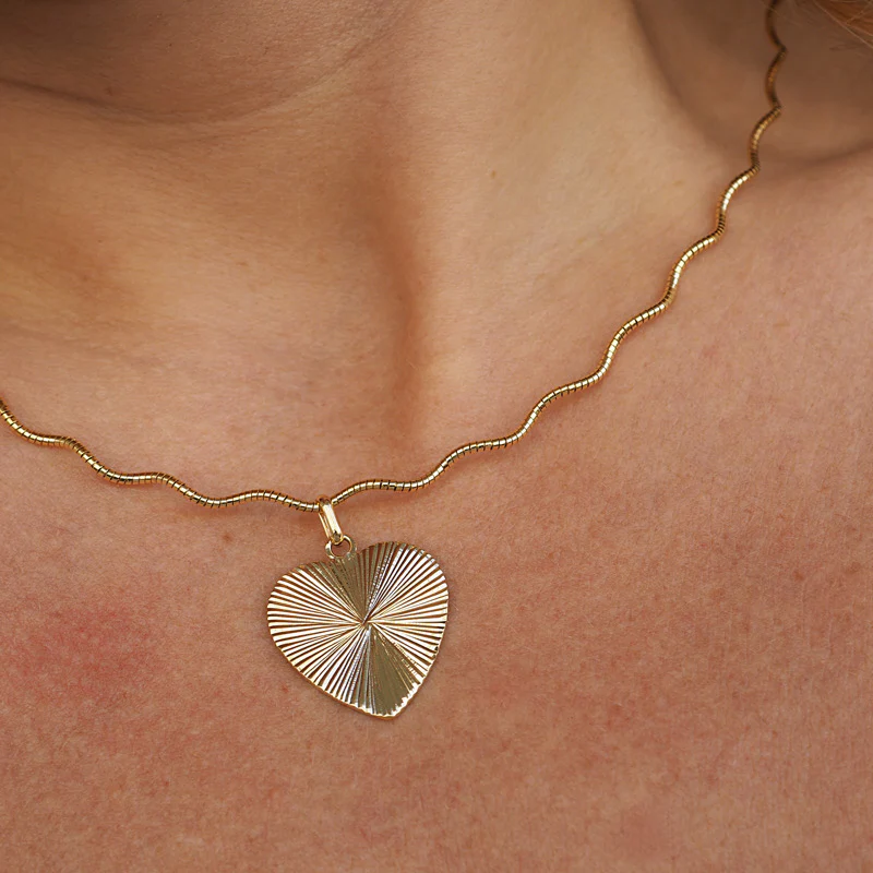 Omega Wave Necklace - Image 3