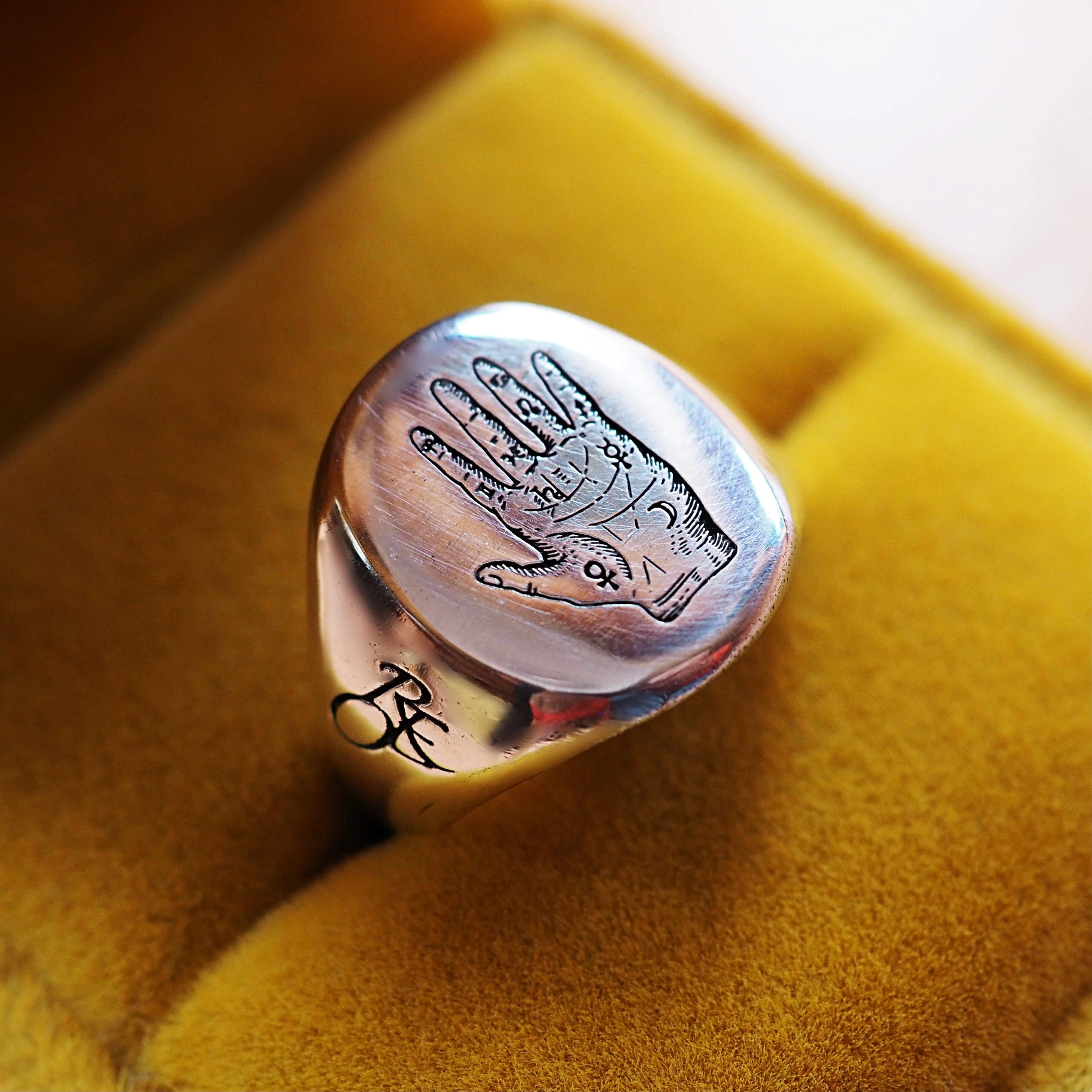 Oval Palm Hand Signet - Image 2