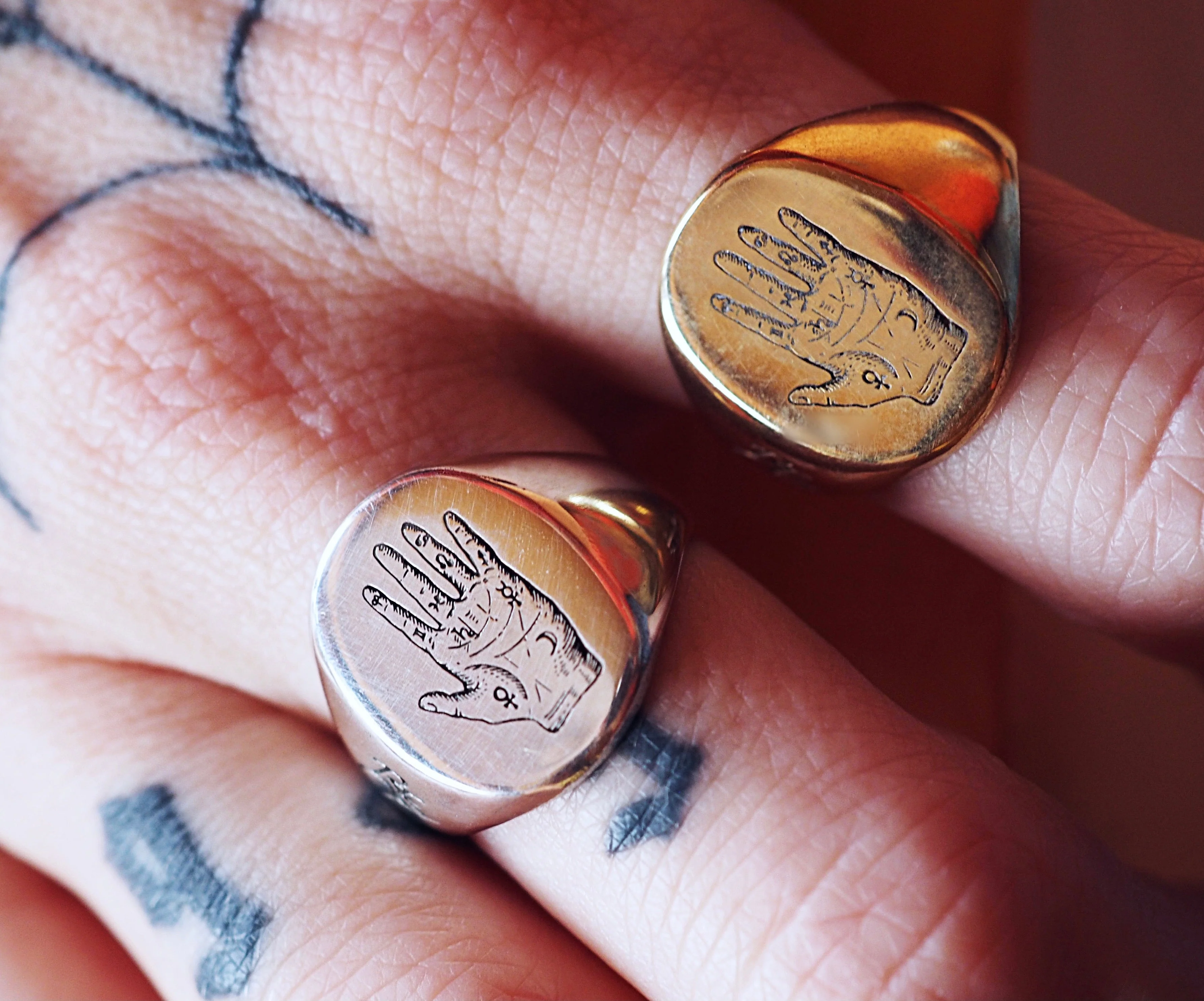 Oval Palm Hand Signet - Image 3