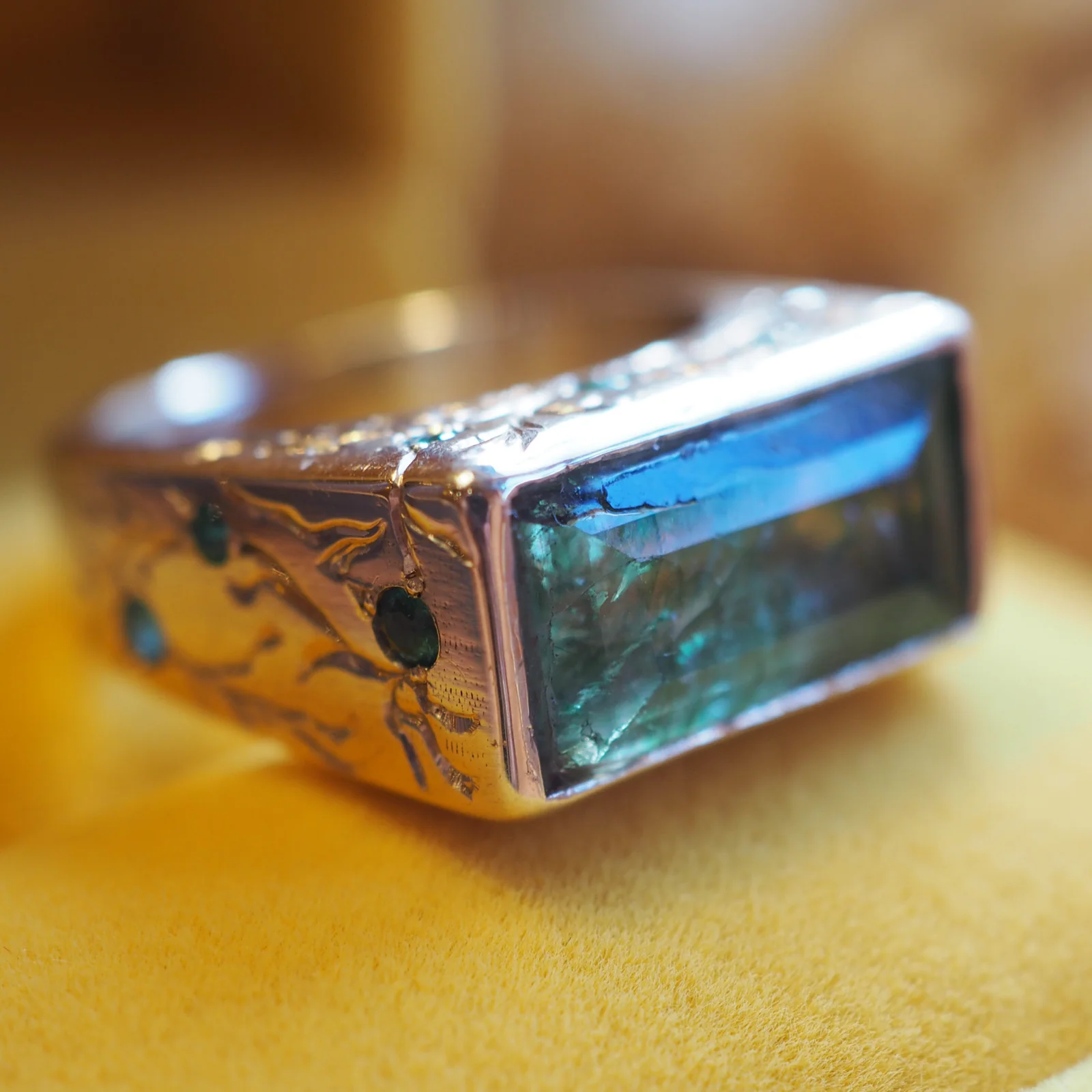 Walpole Tidal Pool Seaweed Emerald Ring - Image 2