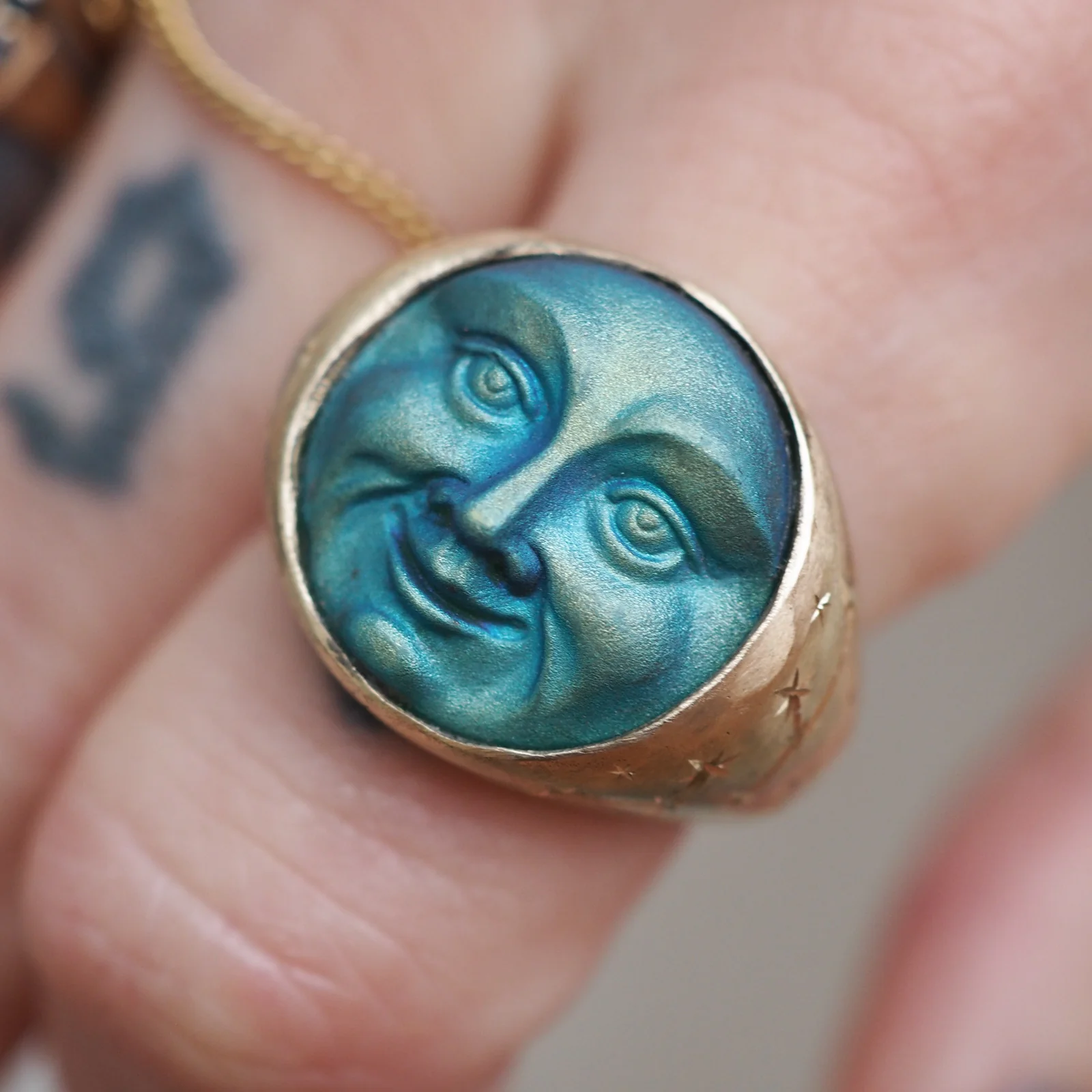 Victorian Man in the Moon Ring - Image 2
