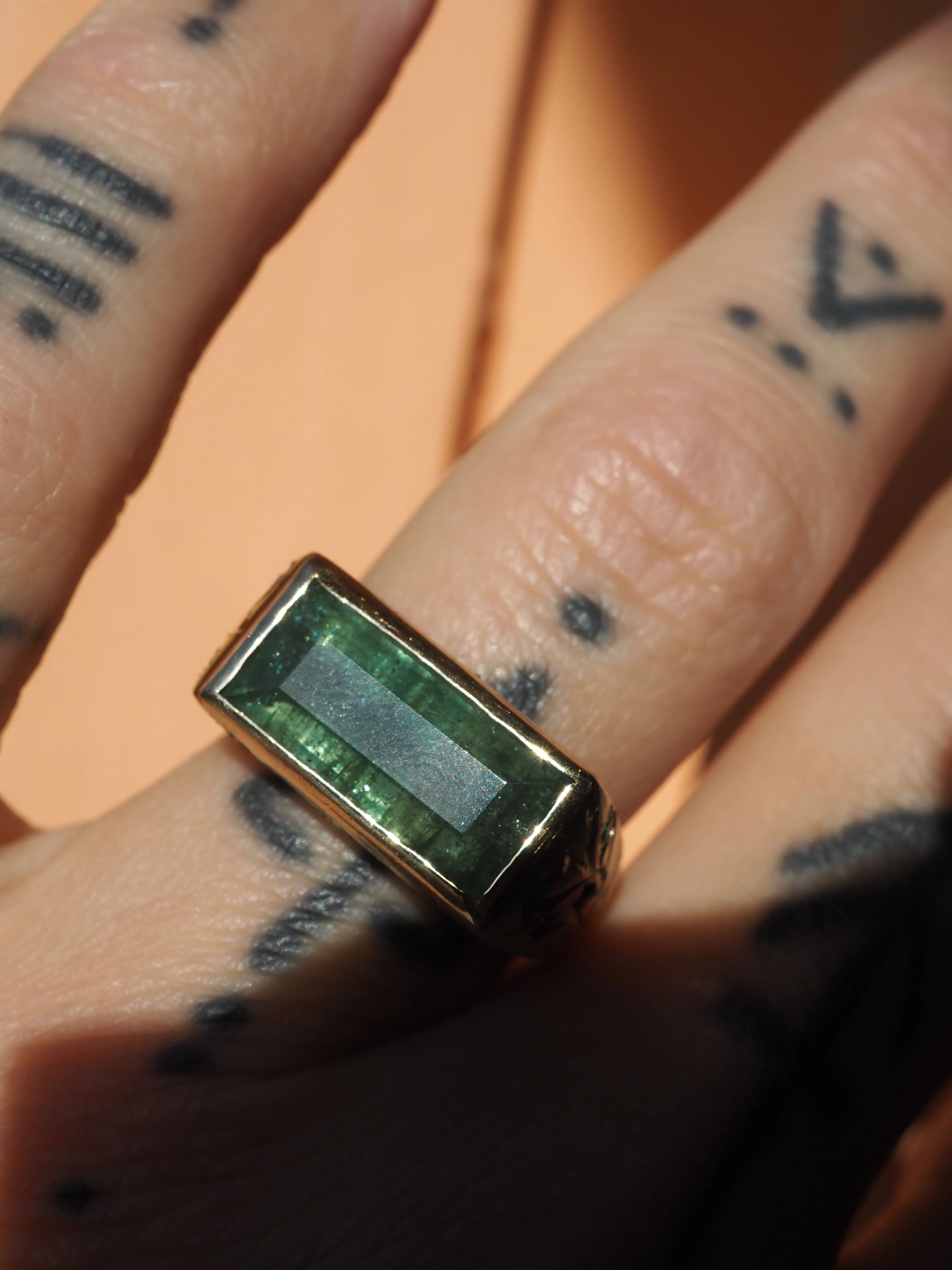 Walpole Bay Tidal Pool Seaweed Rare Emerald Ring - Image 10