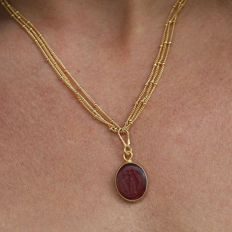 Whispering Cherubs Necklace - Image 3